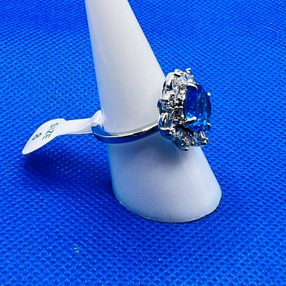 Ring Bomb Party Ring # 3003, Size 8 - Picture 3 of 4